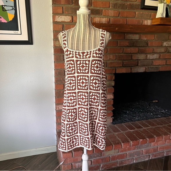 Marine Layer Celeste Crochet Cotton Mini Dress in Brown & White Sz L *flaw* - Picture 2 of 12